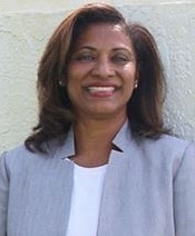 Headshot - Carol Hylton