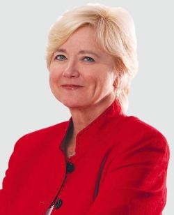 Headshot - Peggy Nordeen